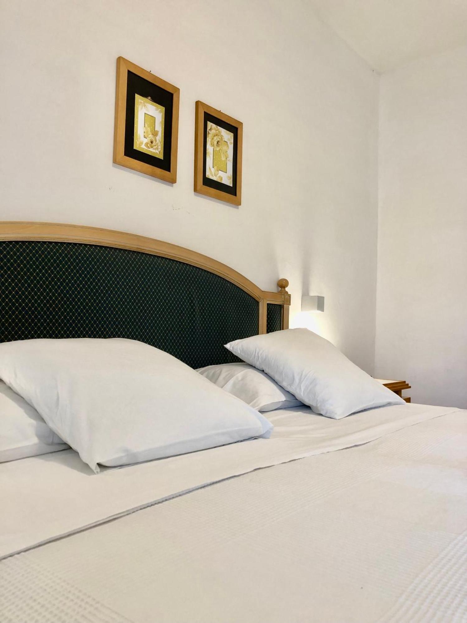 Hotel Pinocchio Каттолика Экстерьер фото