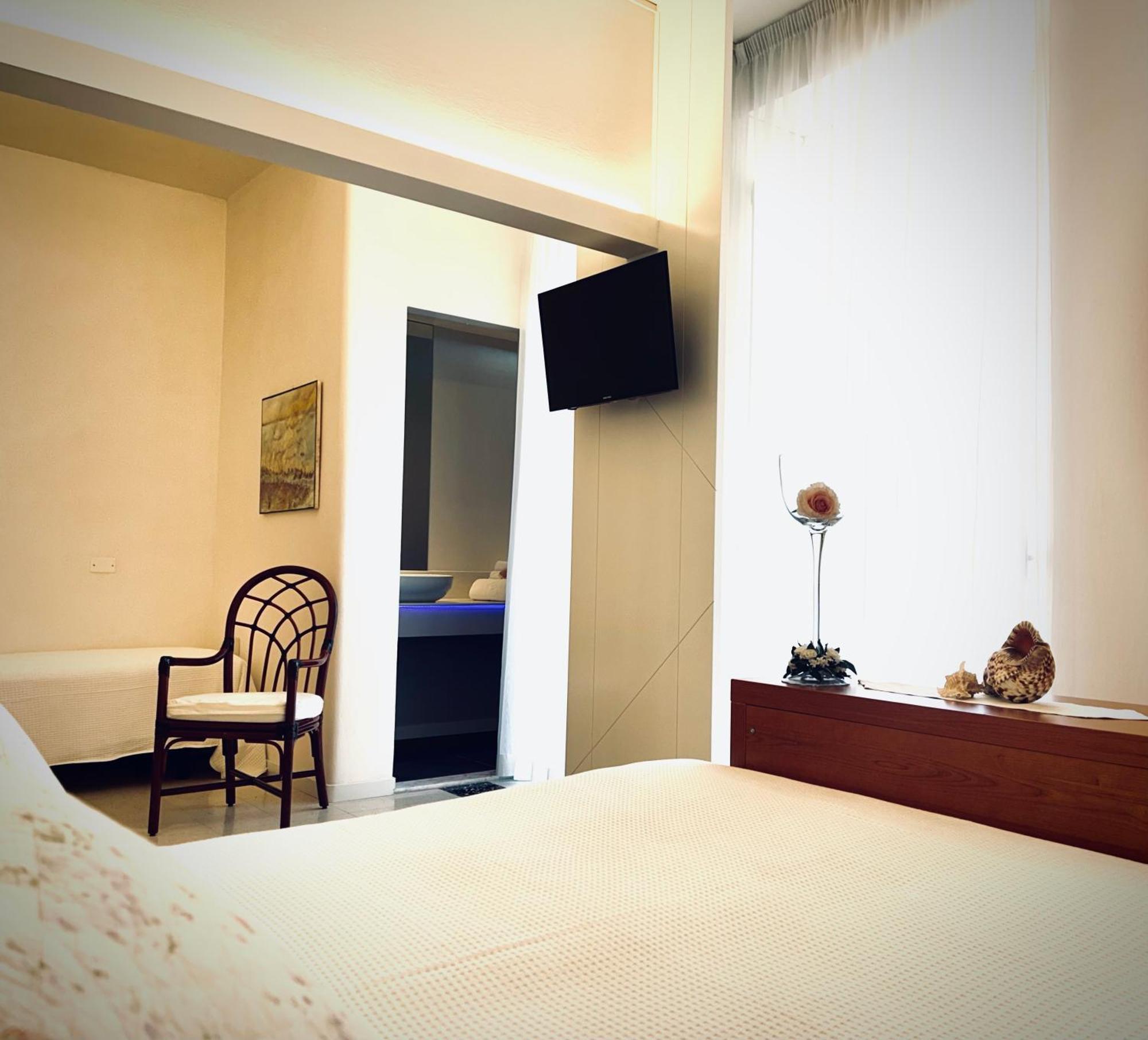 Hotel Pinocchio Каттолика Экстерьер фото